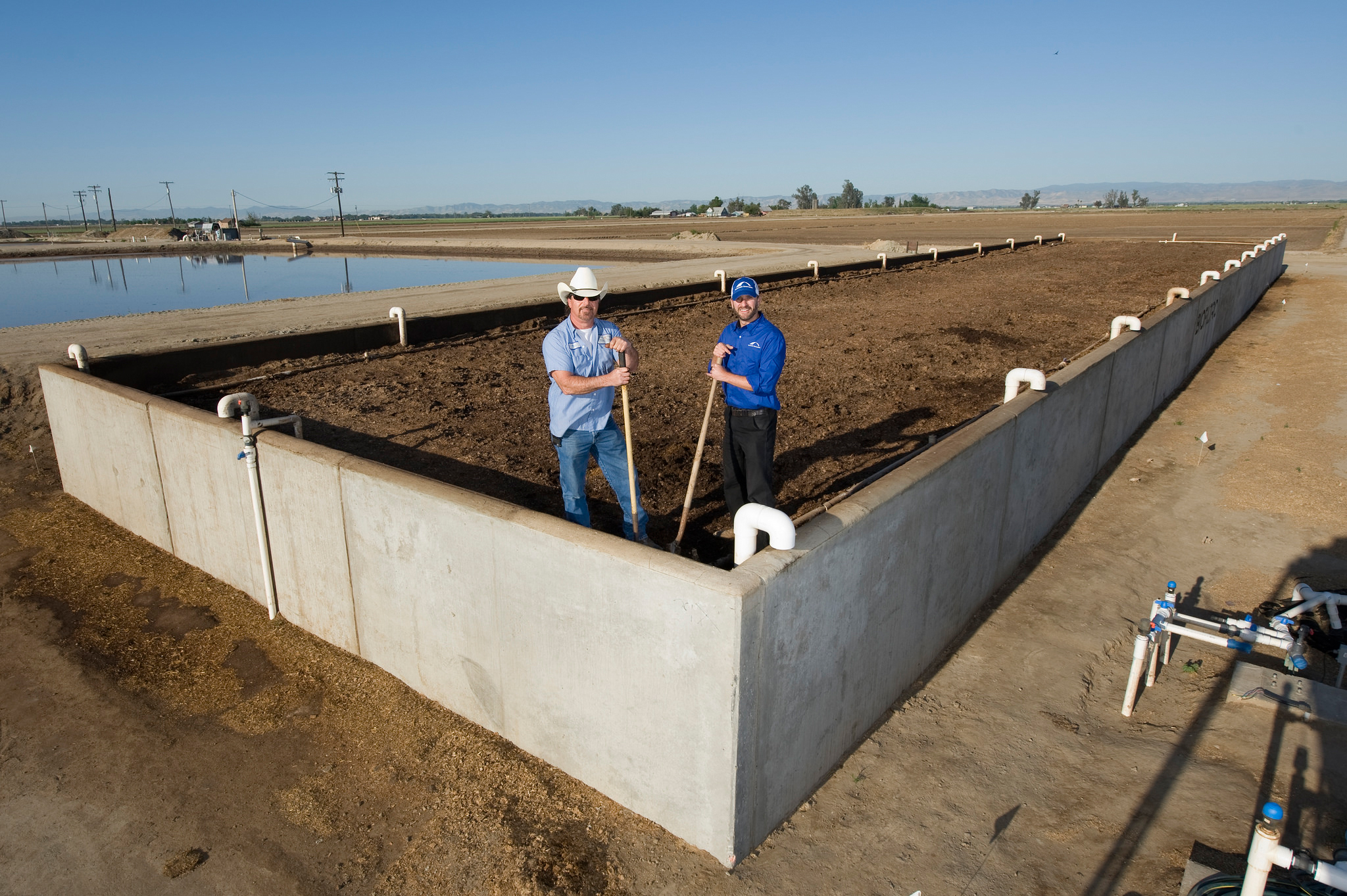 Managing Dairy Manure for Clean Water - Sustainable Conservation