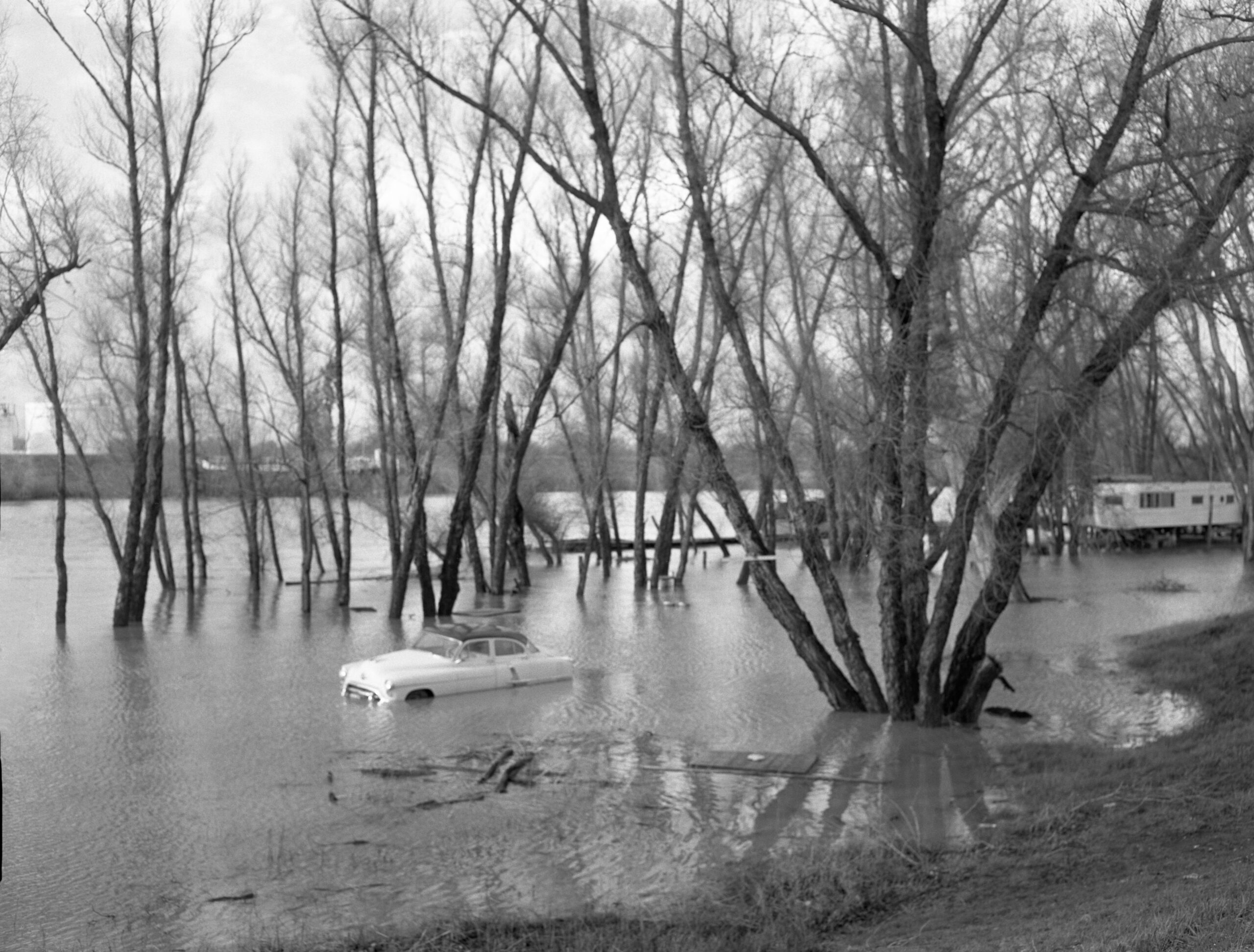 1962_02_14_DL_01206_005_Sacramento_River_Floodwaters