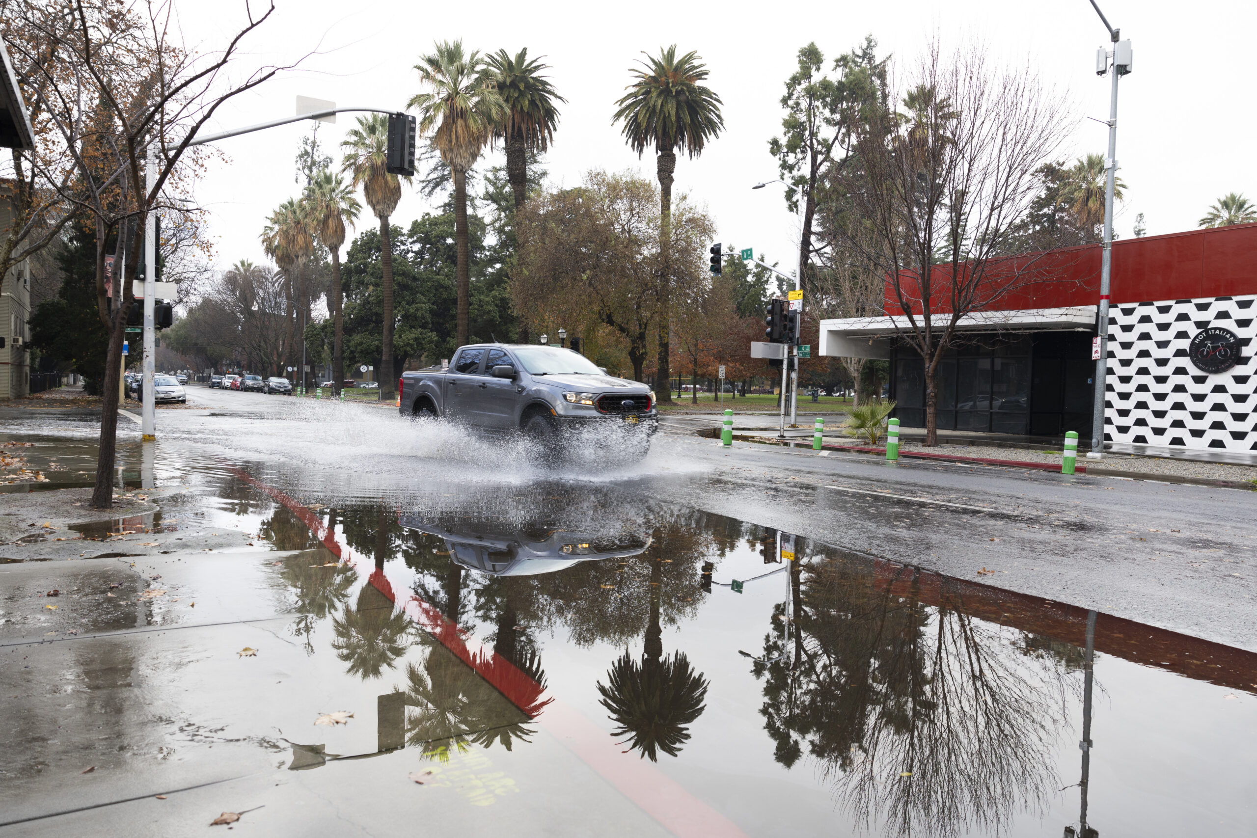 2023_12_19_AN_0205_Rain_Sacramento